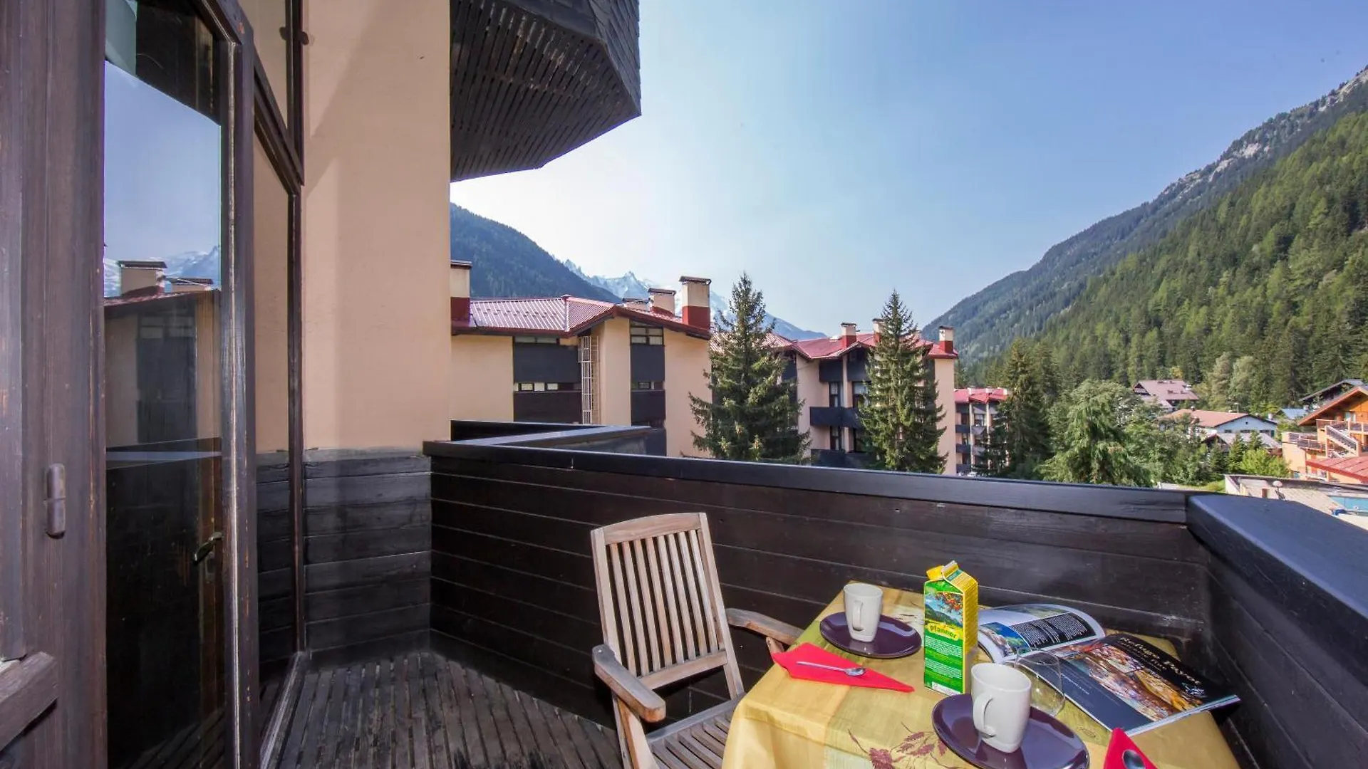 Residence Grand Roc - Campanules 303 - Happy Rentals Chamonix Apartment